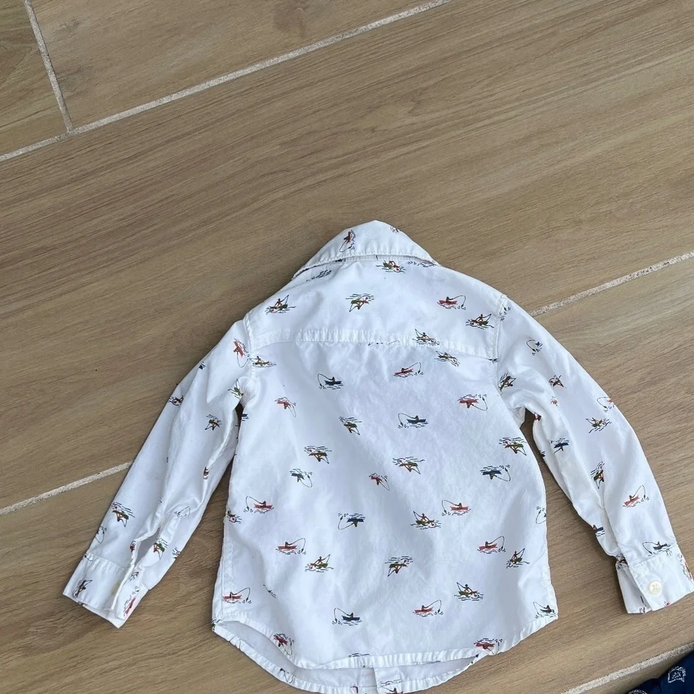 Carter's Size 18 Months Boys Button Down Shirt Bundle Navy & White Long Sleeves